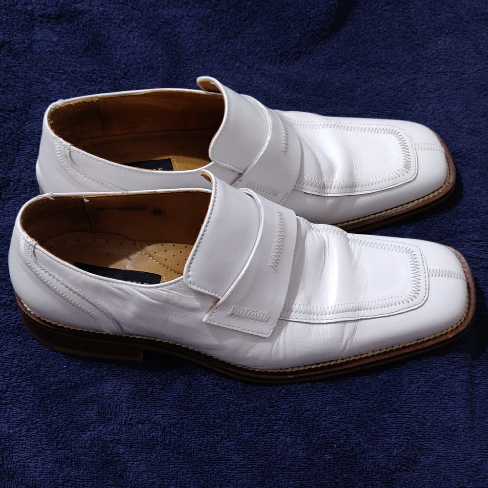 Kenneth Cole white leather shoes